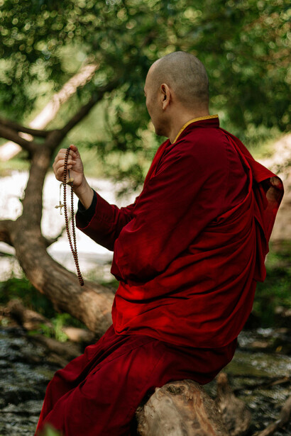 Em tempos de individualismo exacerbado, a verdadeira prática religiosa deve resgatar a solidariedade e a preocupação com o próximo