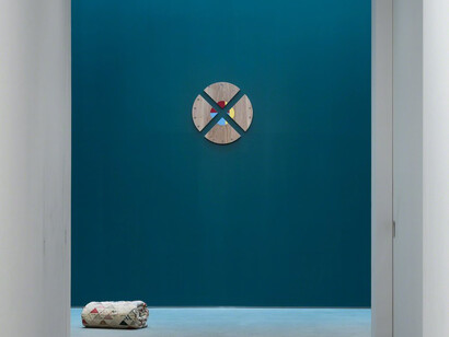 Chip Log. Courtesy of Gladstone Gallery