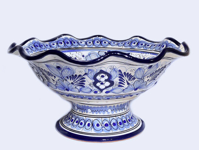 Frutero talavera poblana con decorado en azul cobalto tradicional