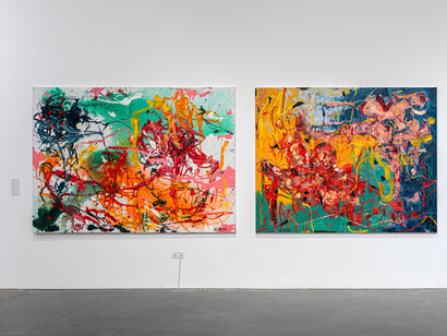 Marwan Sahmarani, Dirty mirror selfie, exhibition view. Courtesy of Leila Heller Gallery