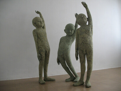 Luis Guerrero, Los Diestros, Papier-mâché, 51" x 40" x 40"