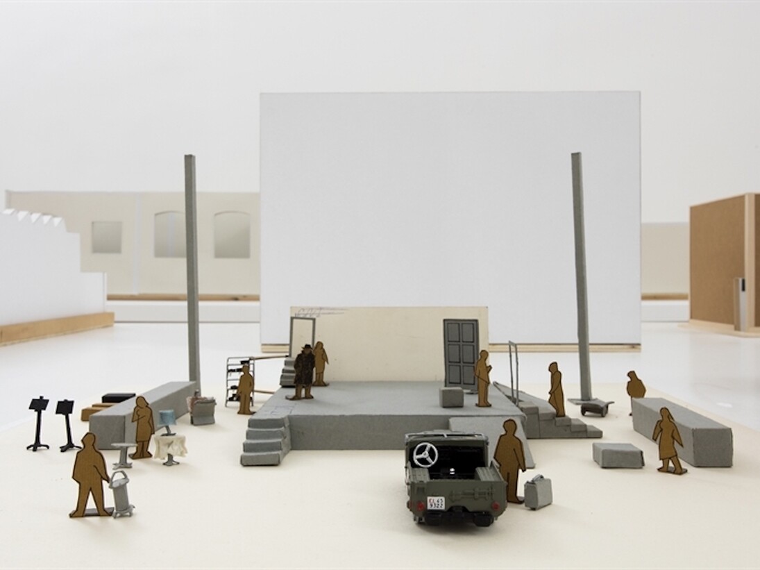 Fabio Mauri, Retrospettiva a luce solida. Courtesy of museo Madre di Napoli