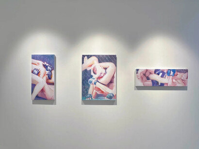 Various artists, Between soul and senses, exhibition view. Courtesy of Contemporary by Angela Li
