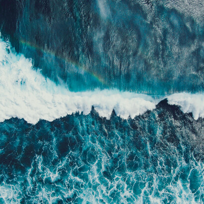 Olas del mar: ahí no se sabe de cielo y mar, no hay colores, no hay sal