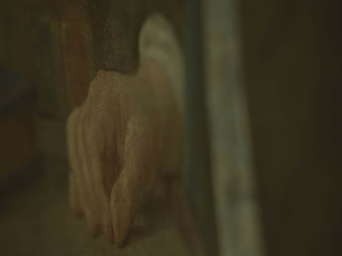 Mark Lewis, Invention au Louvre, 2014. Film HD coul., sil. © Mark Lewis et l’ONF