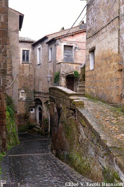One of the narrow streets of Calcata