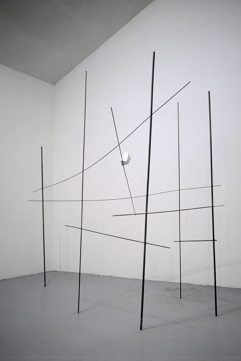 P.Icaro, Esplosa, 1990, steel, plaster, cm.290x167x386 cm,  (photo credit M.Sereni) Courtesy the artist and P420, Bologna
