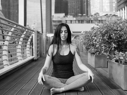 In the heart of the city, Andrea finds stillness © Andrés Castellano Ballestero