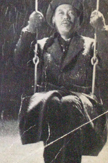 La película que se adueñó en su título del importante concepto este de “vivir” es una buena tesis de lo que es, puede ser y debe ser la vida humana