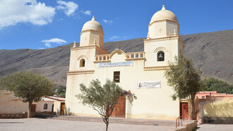 Capilla de Tilcara con mensaje a la Virgen de Punta Corral, Jujuy, Argentina