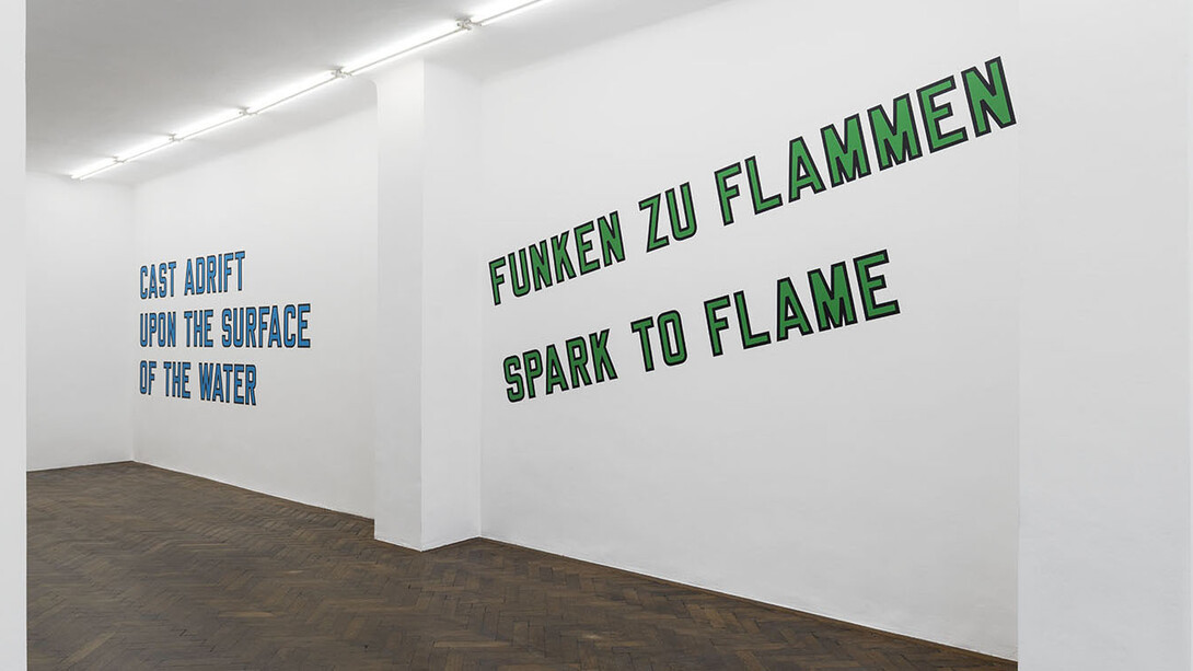Lawrence Weiner. Courtesy of Galerie Hubert Winter