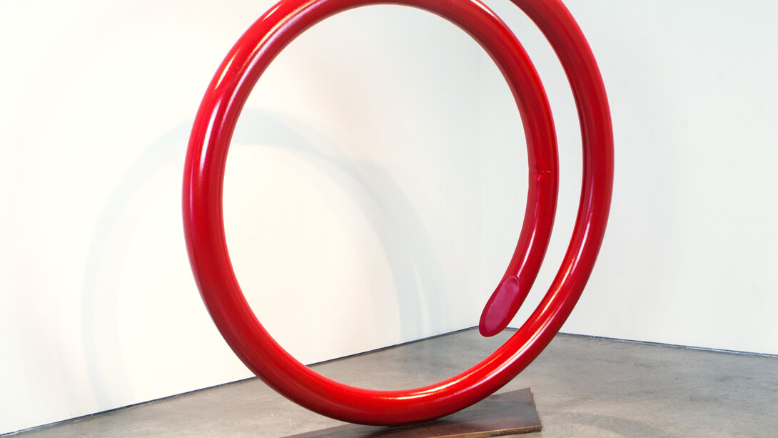 John Clement, Houdini, painted steel, 85 x 87 x 23 inches, 216 x 220 x 58 cm - 2014