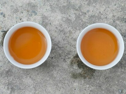 Due perfette tazze di Dong Ding