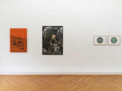 Various artists, Archives and orbits, exhibition view. Courtesy of Bernhard Knaus Fine Art