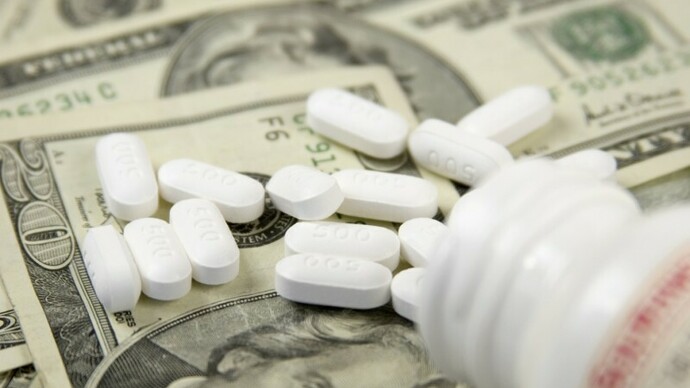 Além de permitir enormes lucros, as patentes dificultam a acessibilidade da população aos medicamentos