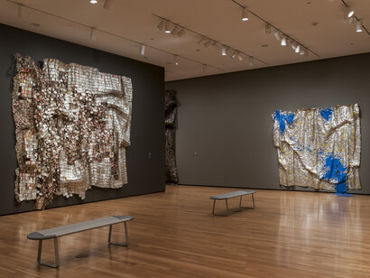 Installation view of Gravity and Grace: Monumental Works by El Anatsui at the Akron Art Museum, 2012. Photo by Andrew McAllister, courtesy of the Akron Art Museum.
