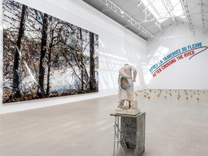 It comes in waves. Courtesy of Thaddaeus Ropac Gallery