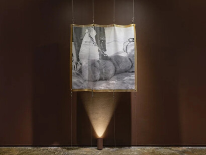 Mae Howard, Between the skin and flesh, a thing, exhibition view. Courtesy of A.I.R. Gallery