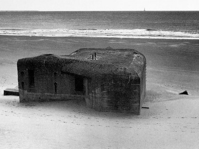 Bunkers: Posto de comando no Golfo da Biscaia. Fotografia de Paul Virilio
