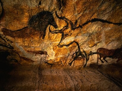Ricostruzione delle pitture rupestri
rinvenute nella grotta di Lascaux.
© Gianni Dagli Orti/Corbis.