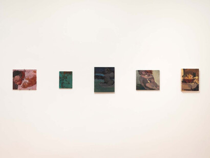 Artisti vari, The human stain (La macchia umana), vista della mostra. Cortesia di Monica De Cardenas