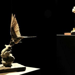 Polly Morgan, Foreground: In there somewhere
64 x 39 x 16 cm, Embalmed Swallow and Jesmonite. Background: Lightening Never Strikes Twice, 31 x 18 x 13 cm, Merlo Indian embalmed, pencil and paper