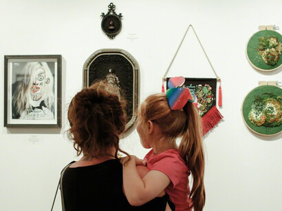 Stitched, Exhibition view. Courtesy of Paradigm Gallery + Studio 