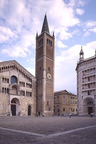 Le Baptistère et la Place de la Cathédrale de Parme