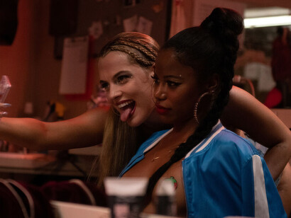The movie depicts the tumultuous story of two exotic dancers, Zola and Stefani