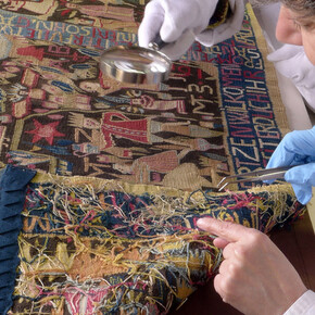 Anna Weaves Reformation. Courtesy of Museum Europäischer Kulturen