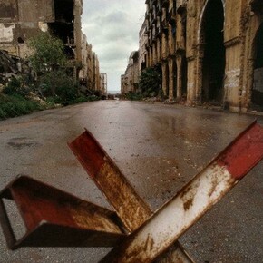 René Burri, Maarad Street. Beirut, Lebanon, 1991 © René Burri / Magnum Photos. Courtesy of Casa dei Tre Oci