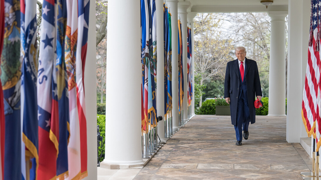 Bajo la presidencia de Donald Trump, el escenario global se ha visto sacudido por una peligrosa combinación de tensiones comerciales, descontento social y rearme militar