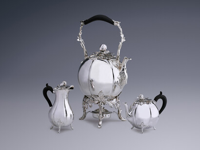 Gerrit Brandt, A four-piece Melon shaped Tea Service. Exhibitor: A. Aardewerk Antiquair Juwelier b.v.