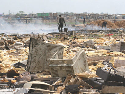 Tiradero de desechos electrónicos en Ghana