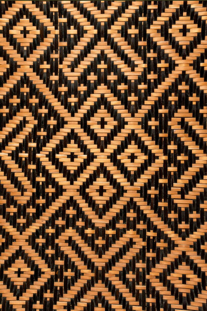 Diseño "Wanadi-tonoro-mótai" ("la espalda del pájaro-Dios")