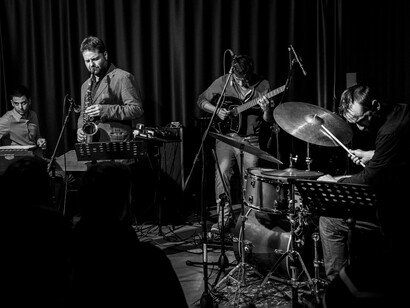 Per "The Glamour Tapes" non è stato utilizzato nessun computer in nessuna fase produttiva e l’audio non è stato processato attraverso nessun dispositivo digitale