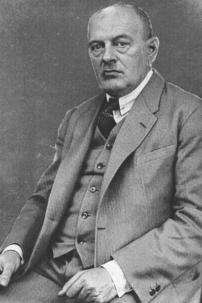 El filósofo cristiano Max Scheler, para quien la filosofía es el conocimiento de las esencias y de las relaciones esenciales del ente