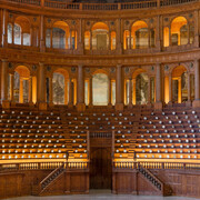 Fotografía de la exhibición Fornasetti, Theatrum Mundi