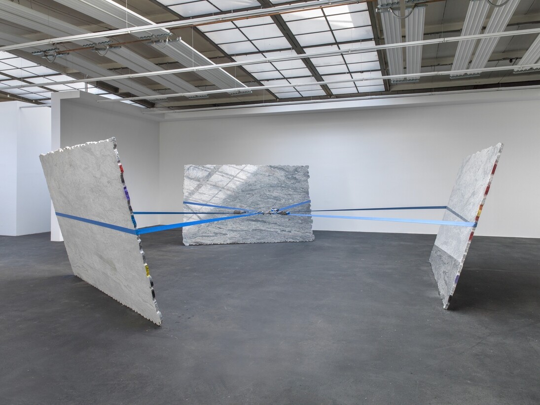 Jose Dávila, Exhibition view. Courtesy of König Galerie