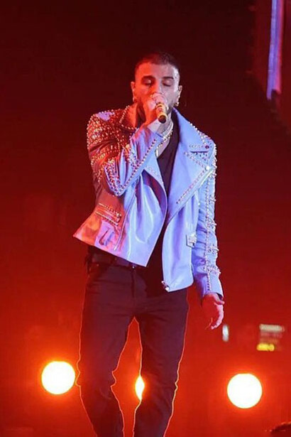 Rauw Alejandro cantando "La Old Skul" en Buenos Aires, Argentina, 18 de febrero de 2022