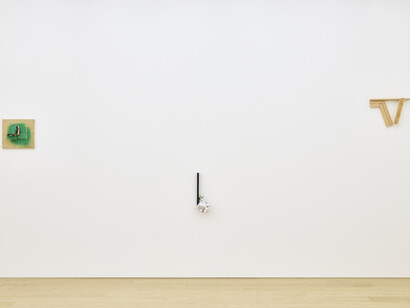 San, shi, go, exhibition view. Courtesy of Tomio Koyama Gallery
