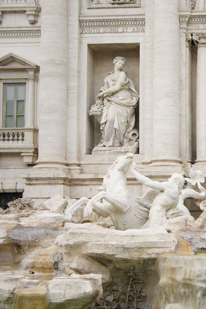La creatividad está ligada al trabajo productivo, a la labor transformadora. Fontana de Trevi, Roma,Italia