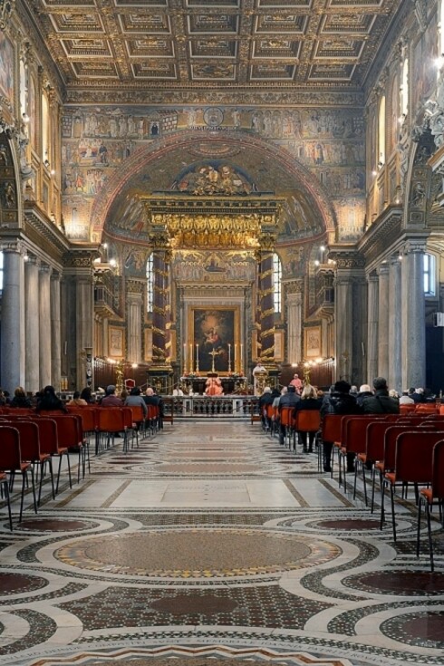 Santa Maria Maggiore, Roma, Italia. Durante le persecuzioni, i cristiani si riunivano spesso nelle catacombe, luoghi sotterranei di sepoltura, per pregare e celebrare i loro riti in segreto