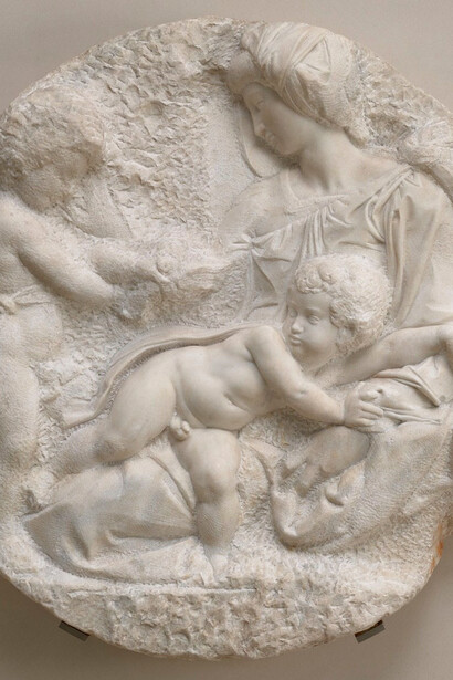 Michelangelo Buonarroti,
The Virgin and Child with the Infant St John, ca. 1504-05.(Detail)
