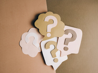 La gramática elaborada por la Real Academia Española de la Lengua incluyó desde hace décadas más géneros que los que reúne el movimiento LGBT