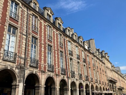 L’appartamento di Victor Hugo in Place des Vosges, Parigi, Francia, foto di Flavius Roversi