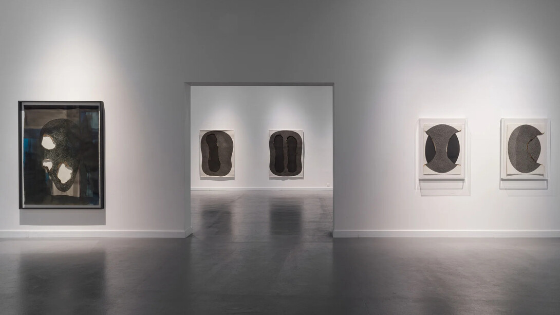 Ali Kaaf, The fire’s edge, exhibition view. Courtesy of Ayyam Gallery