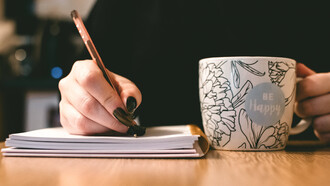 Las tácticas psicológicas que podemos utilizar para superar nuestros bloqueos en escritura creativa