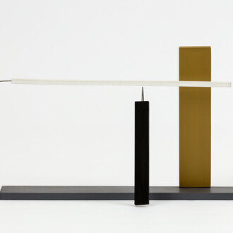 Bruno Munari (1907-1998)
Sensitiva, 1940-1990, Ed. 45/100 + AP
Madeira pintada e arame
[Painted wood and wire]
21 x 50 x 10 cm [8 1/4 x 19 5/8 x 3 7/8 in.] 