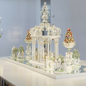 Chris Antemann: Forbidden Fruit, Exhibition view. Courtesy of MAD Museum
